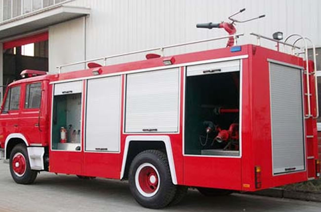 東風(fēng)153干粉消防車（3-6方干粉）