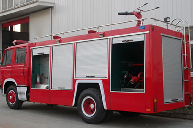 東風(fēng)153單橋泡沫消防車