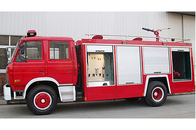 東風(fēng)153水罐消防車側(cè)面展示圖