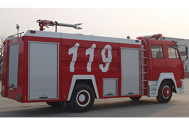 重汽斯太爾單橋水罐消防車