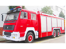 重汽豪沃后雙橋水罐消防車