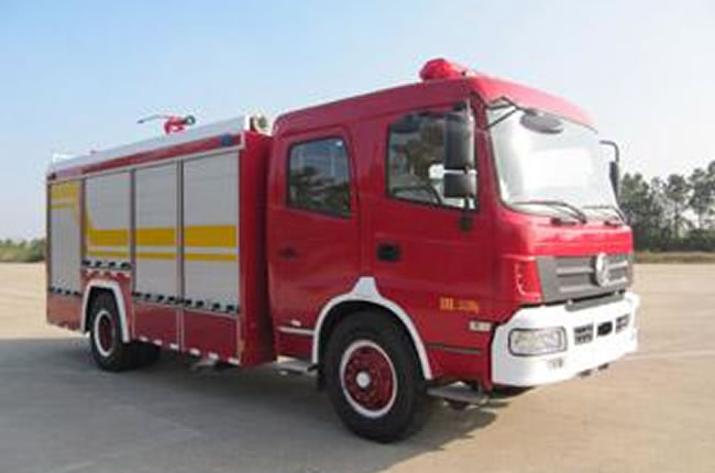 東風(fēng)153單橋6方水罐消防車(chē)