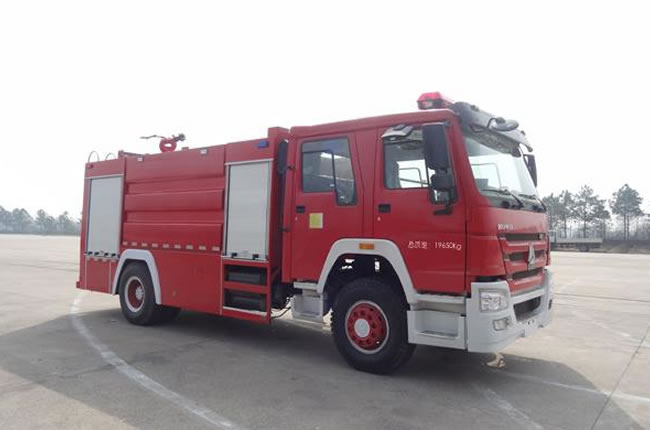 重汽單橋森林消防車