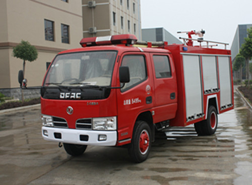 東風(fēng)小霸王水罐消防車2-3方