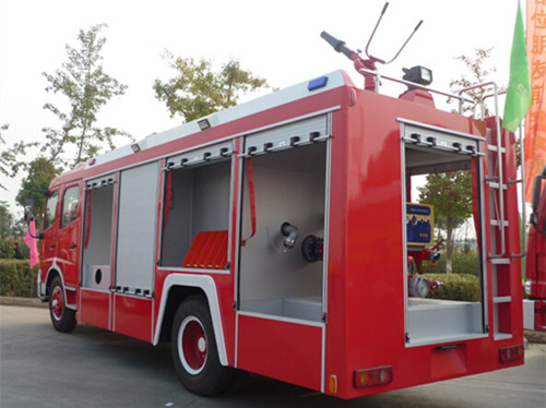 東風(fēng)天錦單橋水罐消防車尾部圖片