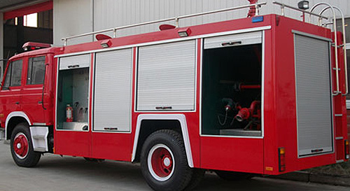 東風(fēng)153水罐消防車(chē)尾部展示圖片